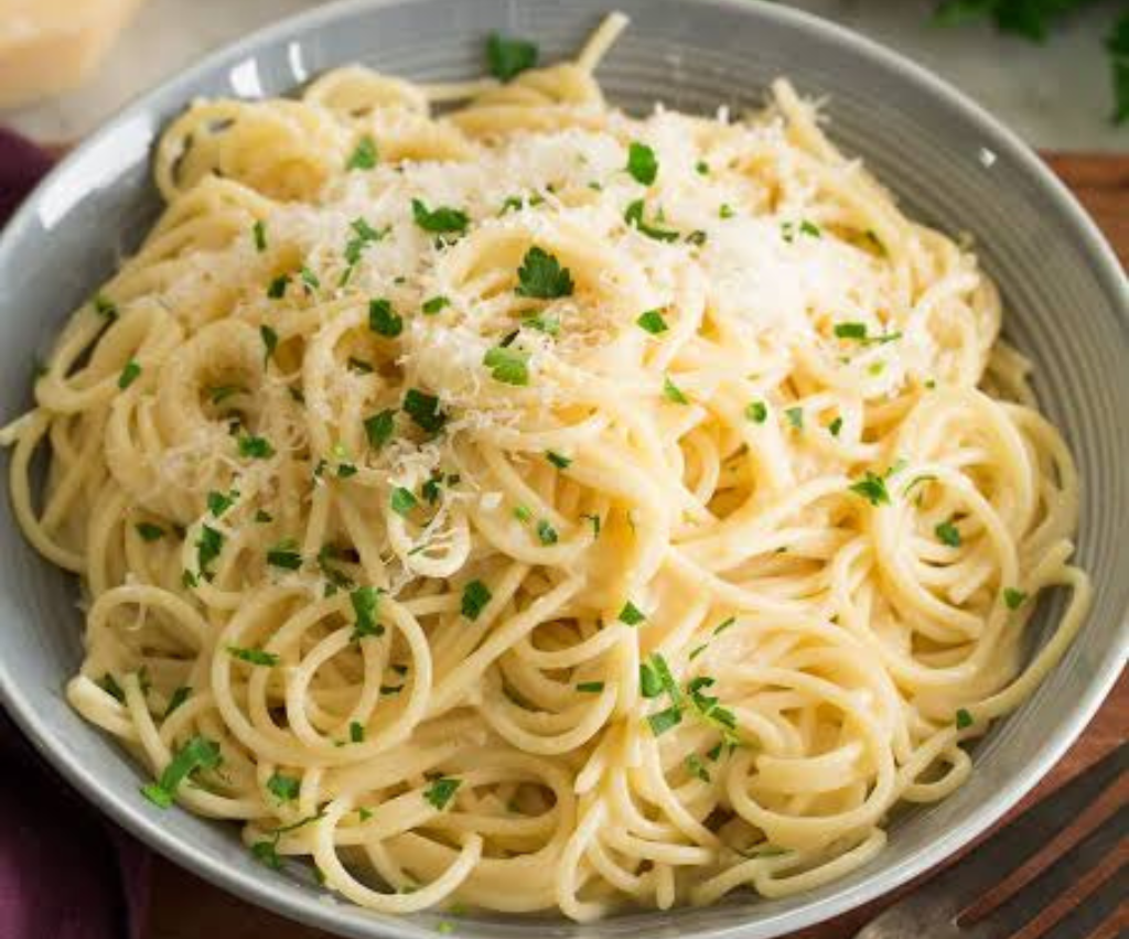 Creamy Roasted Garlic Parmesan Pasta