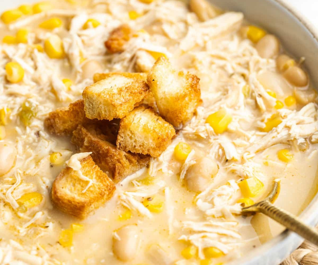Slow Cooker White Chicken Chili